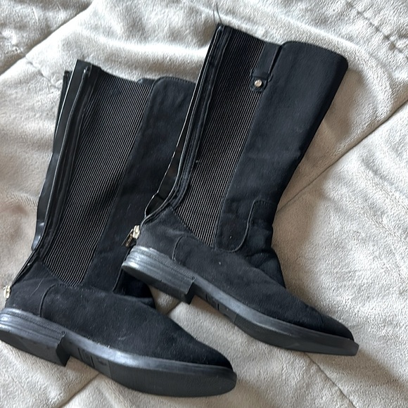 Girls boots - Picture 1 of 2